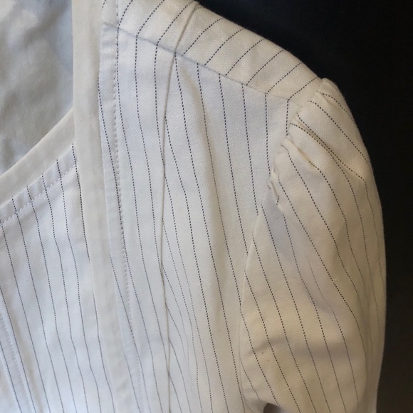 Banana Republic linen pinstripe blazer - Picture 8 of 13